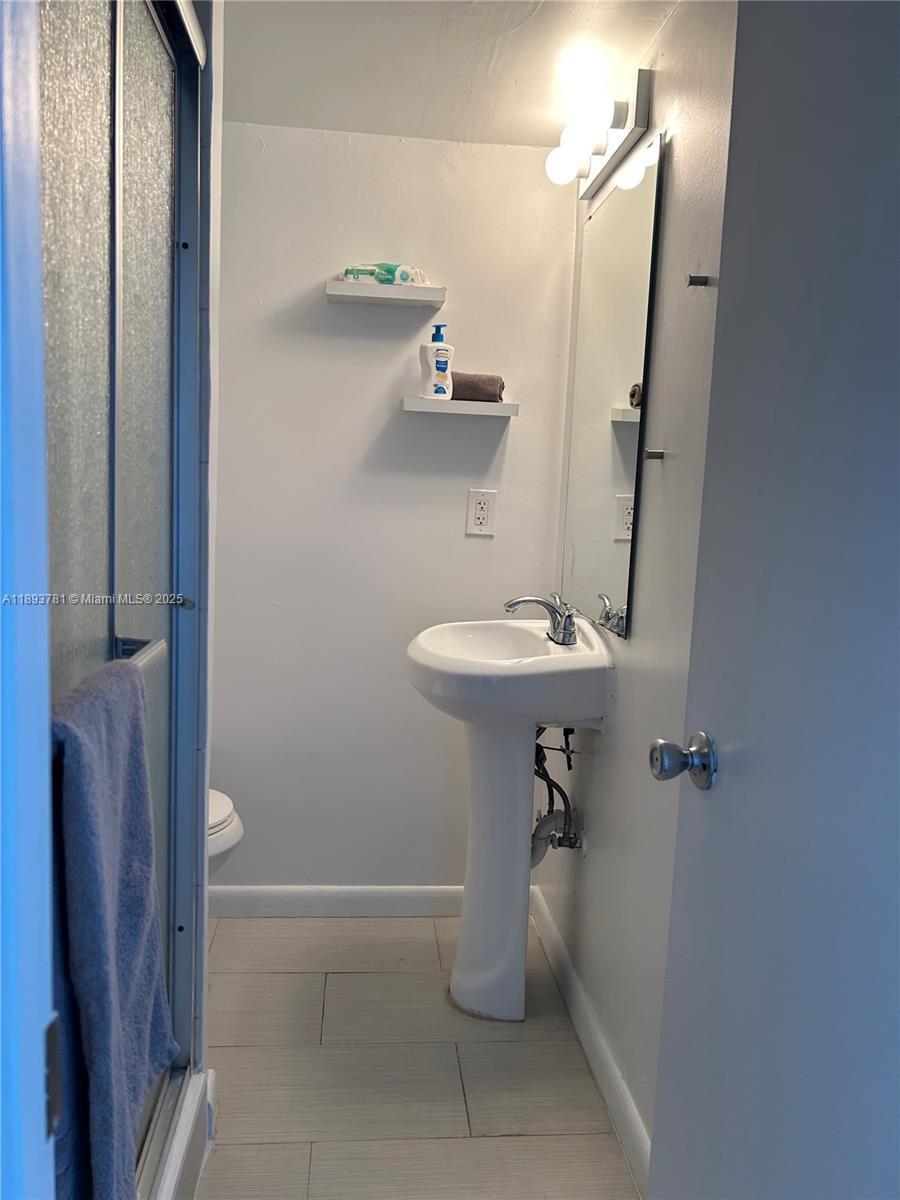 TOWER 1800 CONDO - Residential