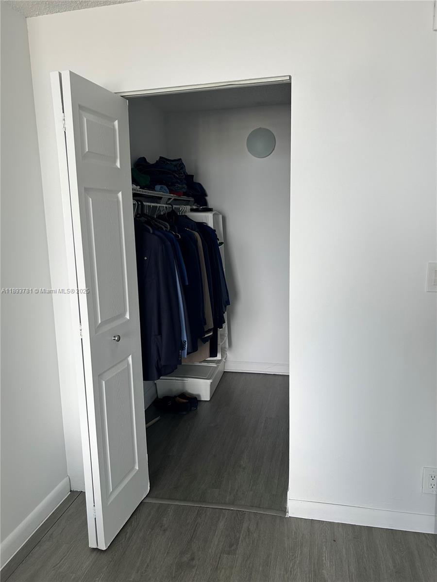 TOWER 1800 CONDO - Residential