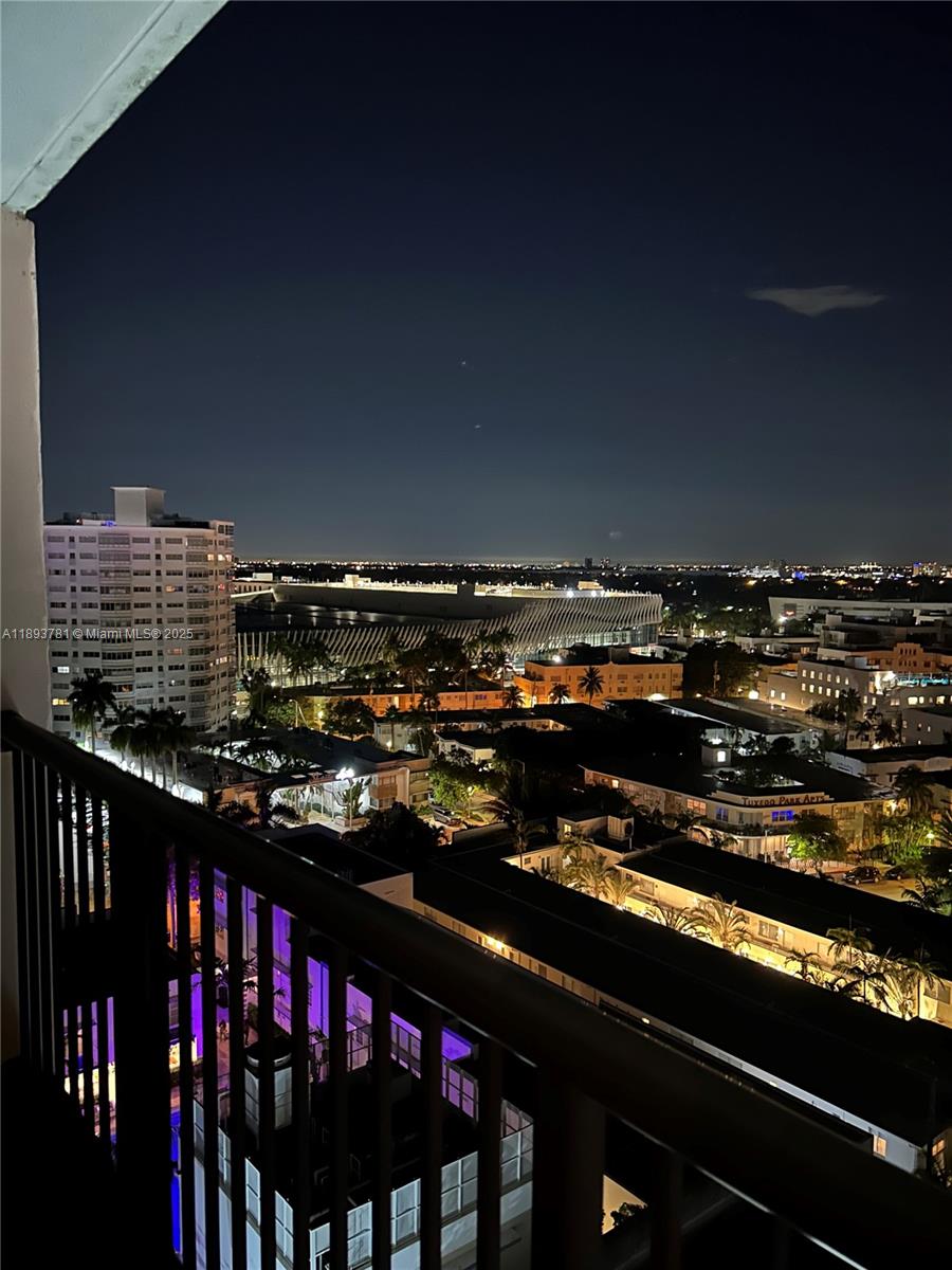 TOWER 1800 CONDO - Residential