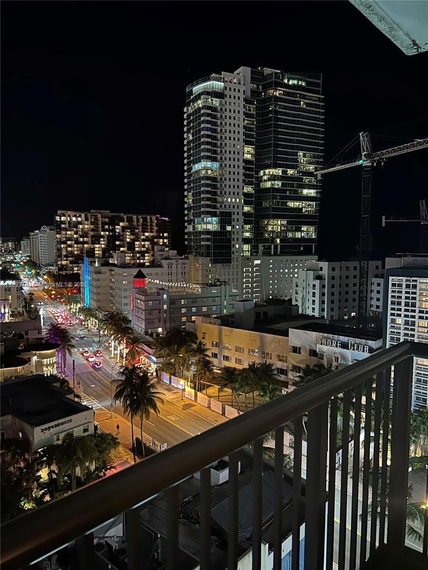 Miami Beach ... Collins Ave ... Sensational Water and City Views ... in the heart of South Beach ... Large 1 Bedroom w/ 2 Bathrooms ... New Furniture ... Price to Sell 

Brokers are Welcomed ... For Showings, Call Hugo Dorta at (305) 450-6000