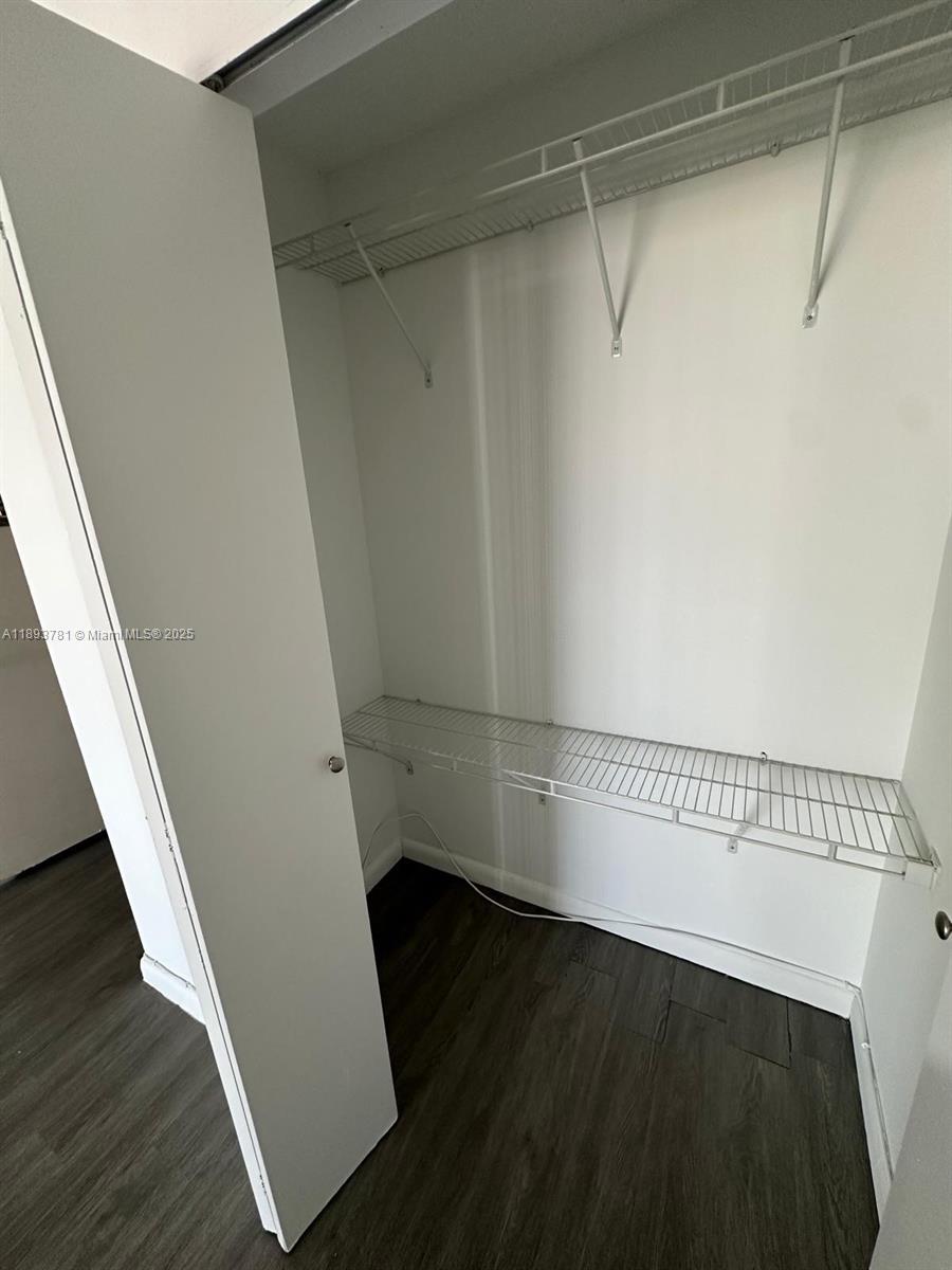 TOWER 1800 CONDO - Residential