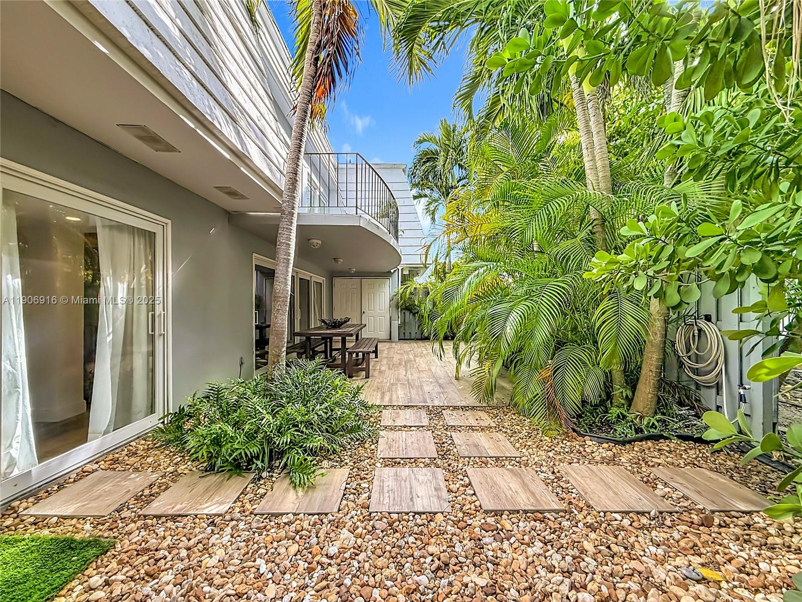 CAPE FLA CLUB CONDO CLUST - Residential