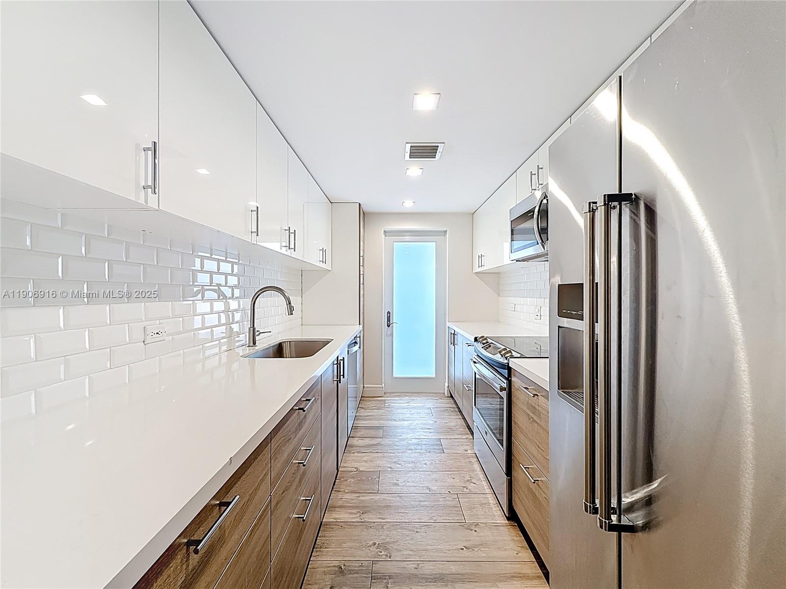 CAPE FLA CLUB CONDO CLUST - Residential