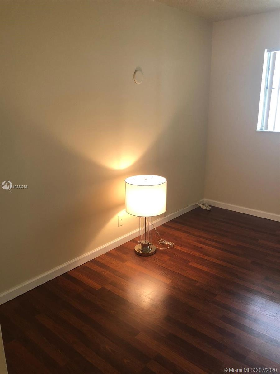 PARKSIDE TOWERS CONDO - Residential