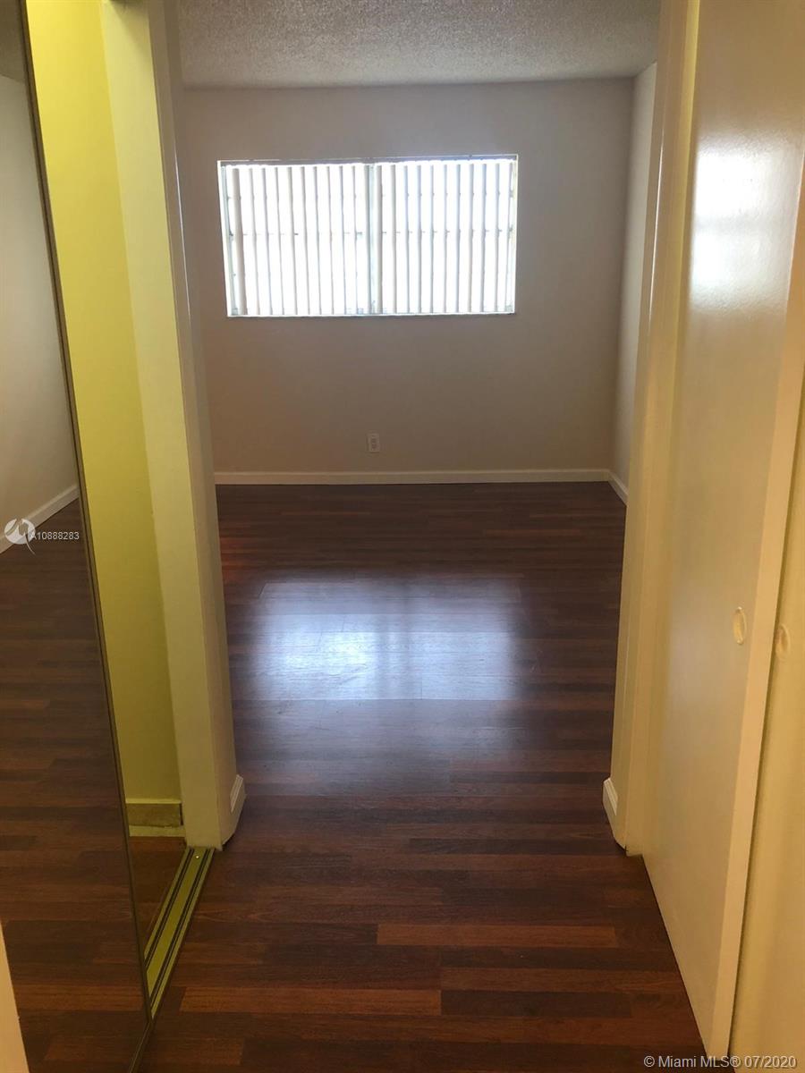 PARKSIDE TOWERS CONDO - Residential