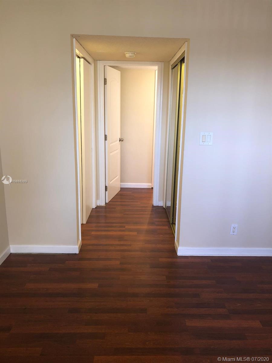 PARKSIDE TOWERS CONDO - Residential