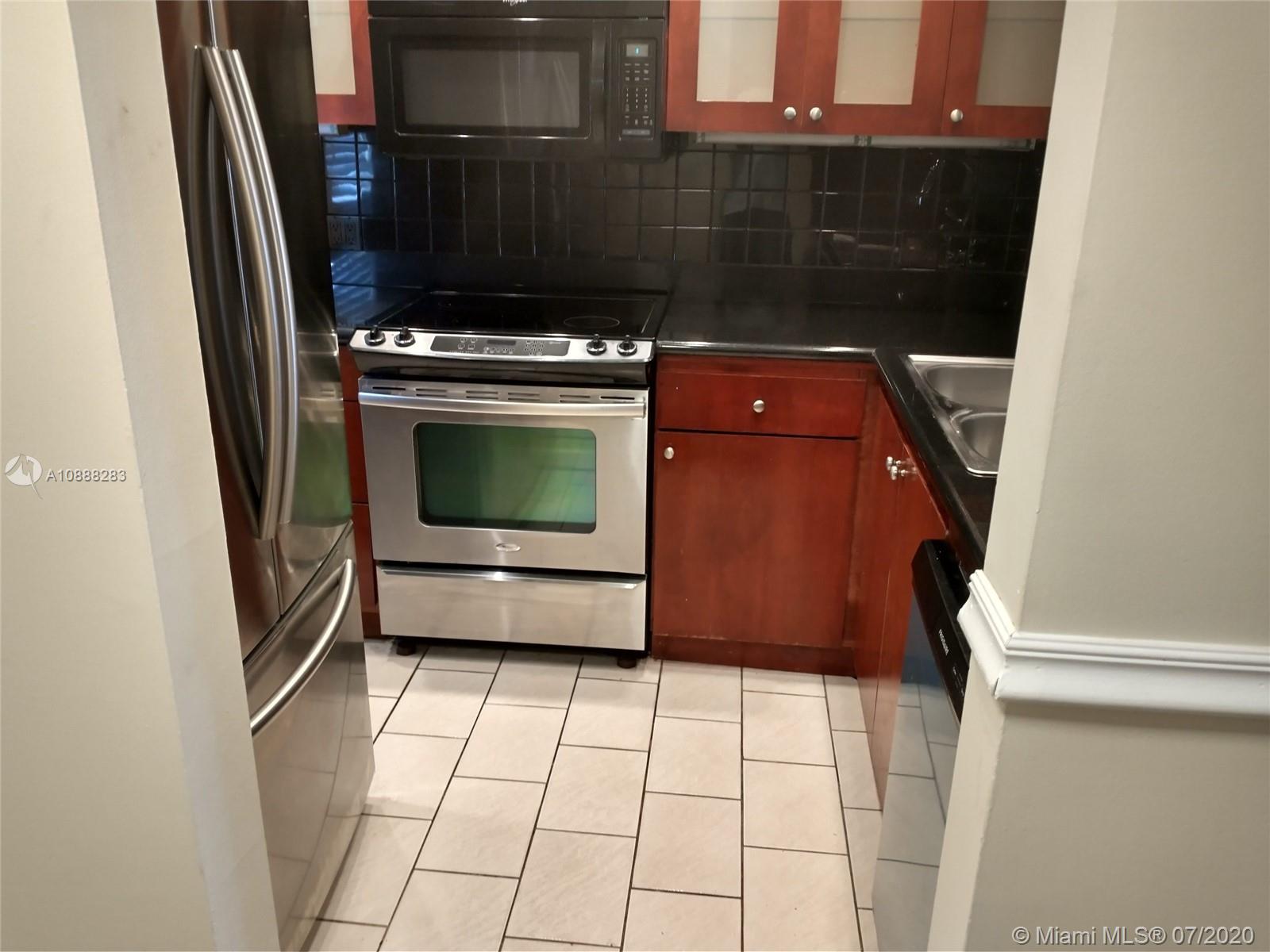 PARKSIDE TOWERS CONDO - Residential