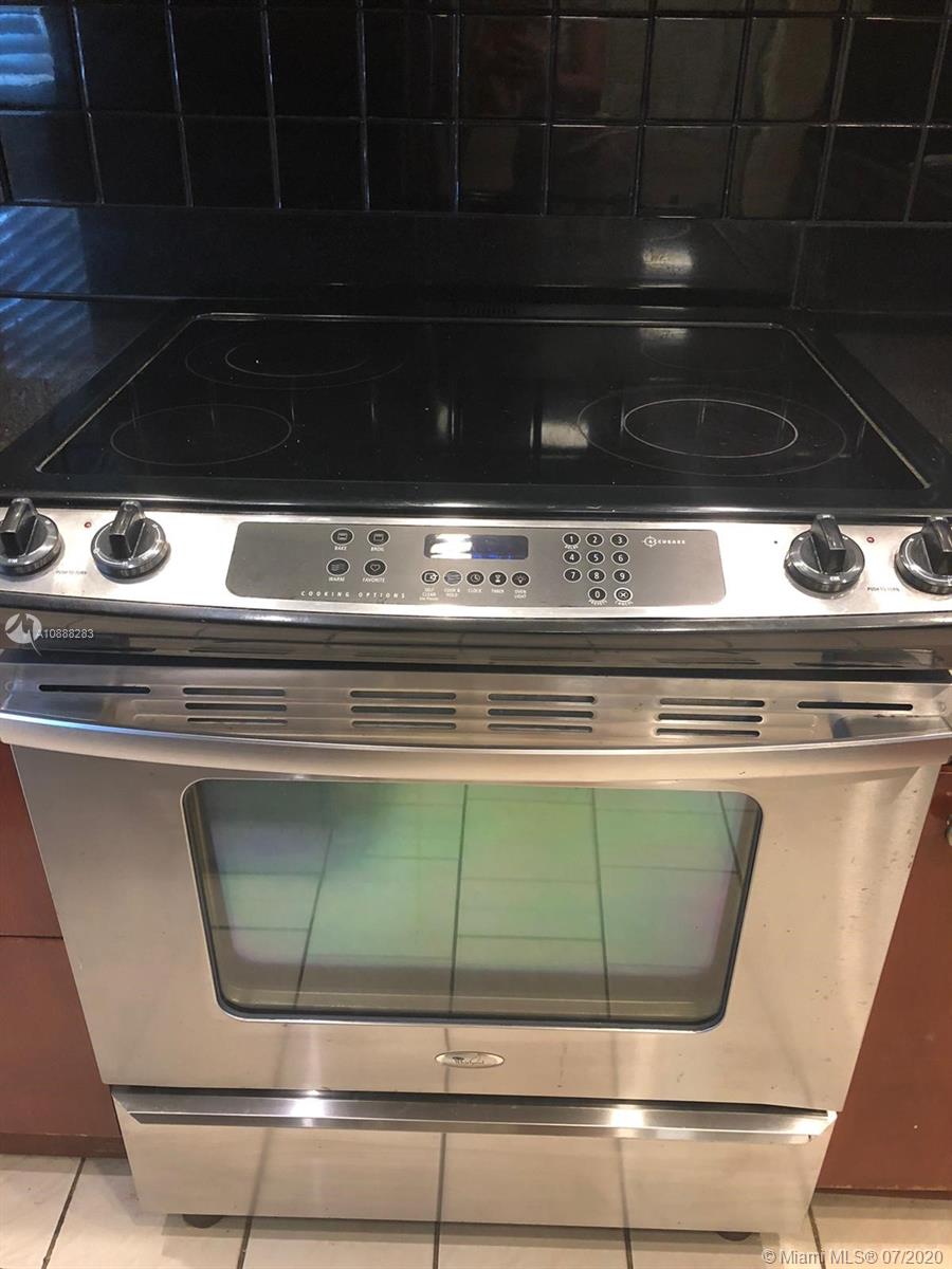 PARKSIDE TOWERS CONDO - Residential