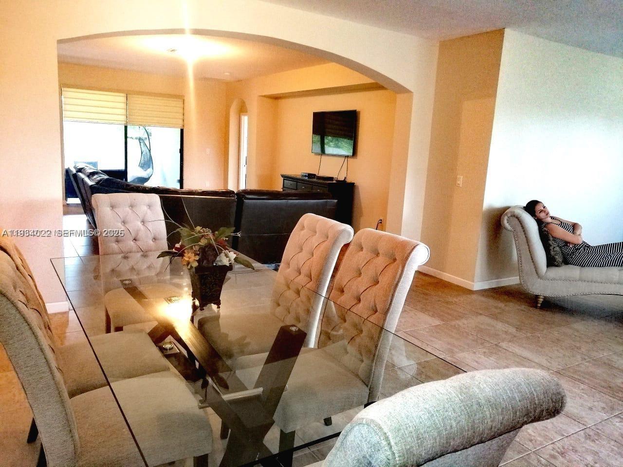 12782 SW 184th Ter 12782