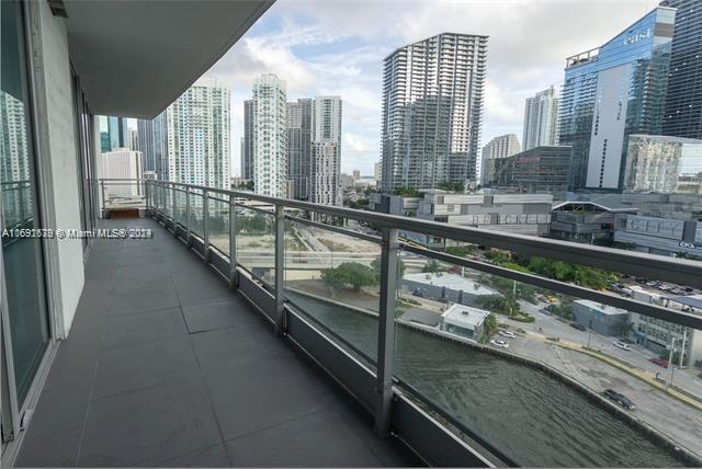 MINT CONDO - Residential