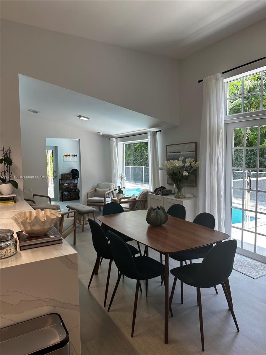 CORAL GABLES RIVIERA SEC - Residential Lease