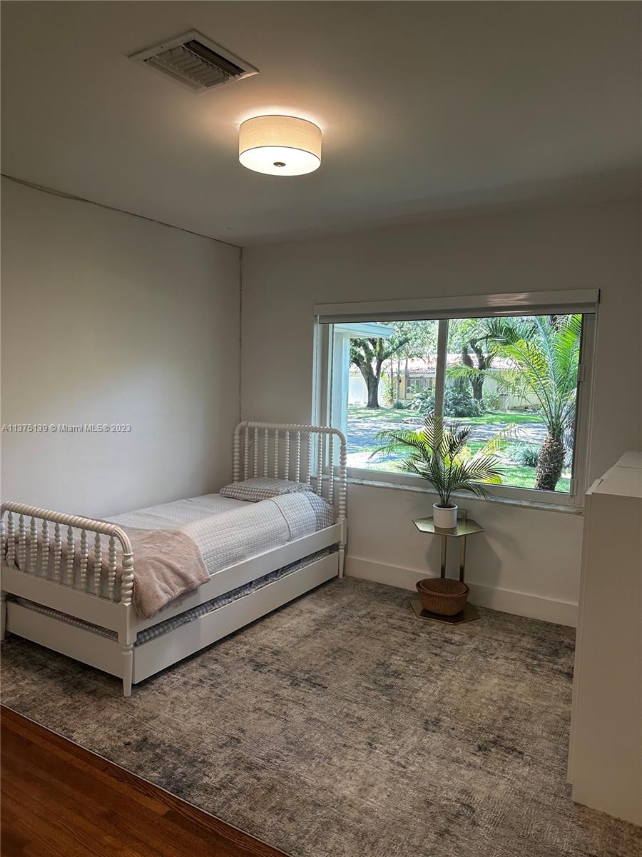 CORAL GABLES RIVIERA SEC - Residential Lease