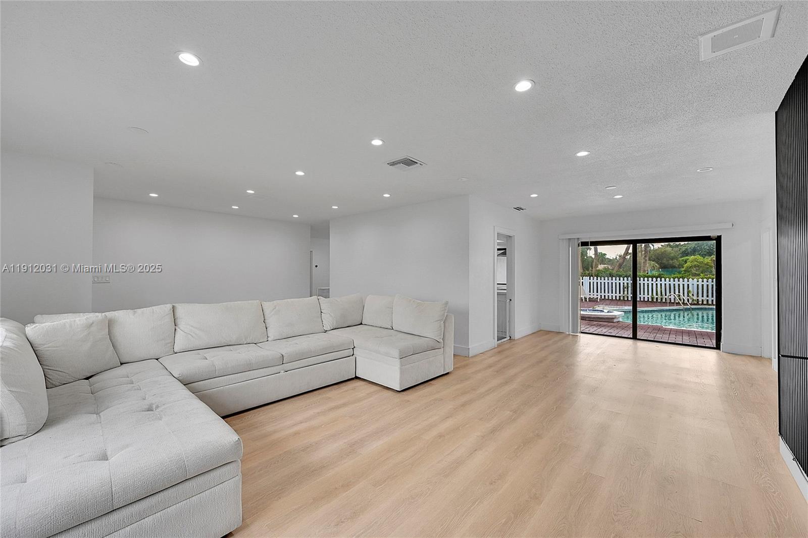 WOODLANDS SEC TWO-PHASE O - Residential