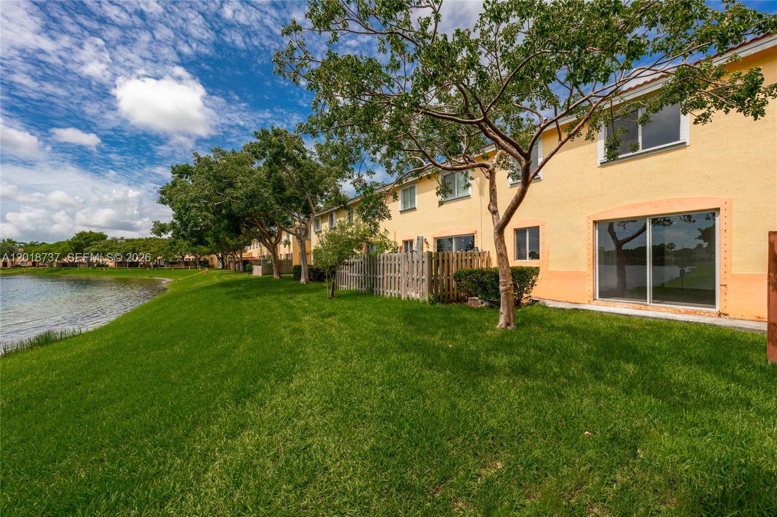 SHOMA TOWNHOMES AT KEYSCO - Residential