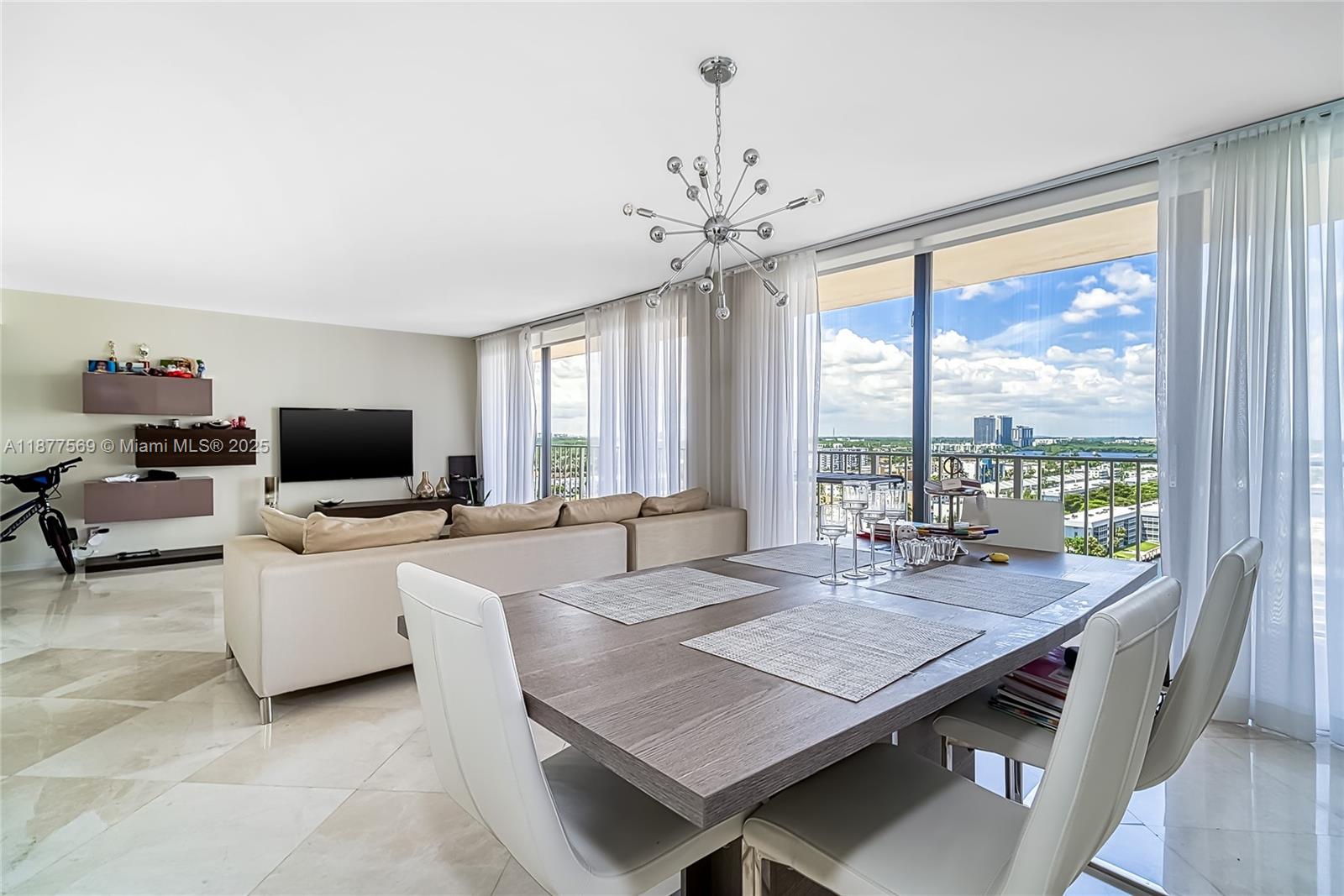 WINSTON TOWERS 700 CONDO - Residential