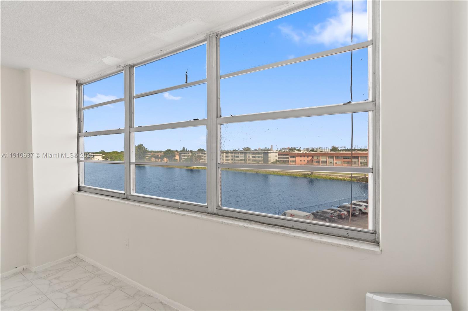 BUCKLEY TOWERS CONDO - EA - Residential