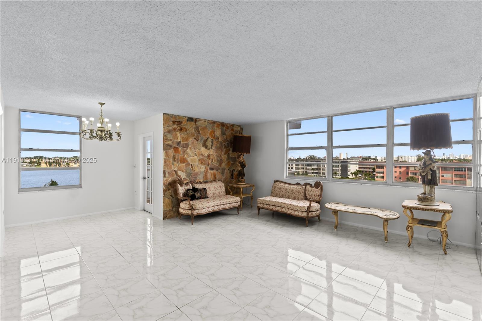 BUCKLEY TOWERS CONDO - EA - Residential