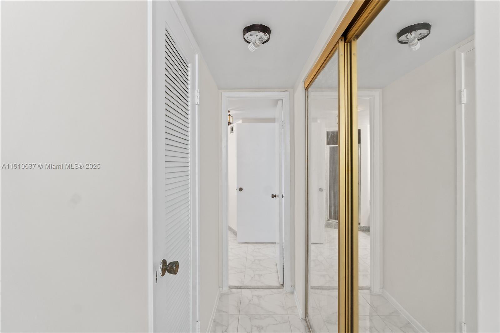 BUCKLEY TOWERS CONDO - EA - Residential