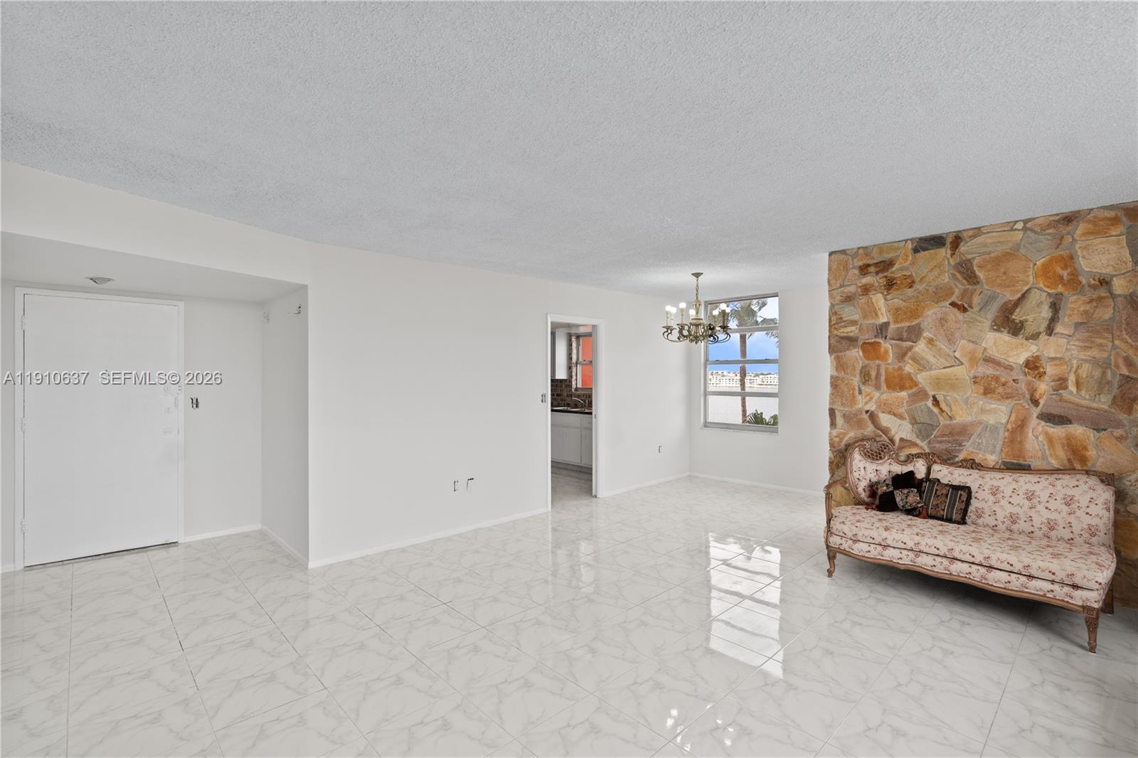 BUCKLEY TOWERS CONDO - EA - Residential