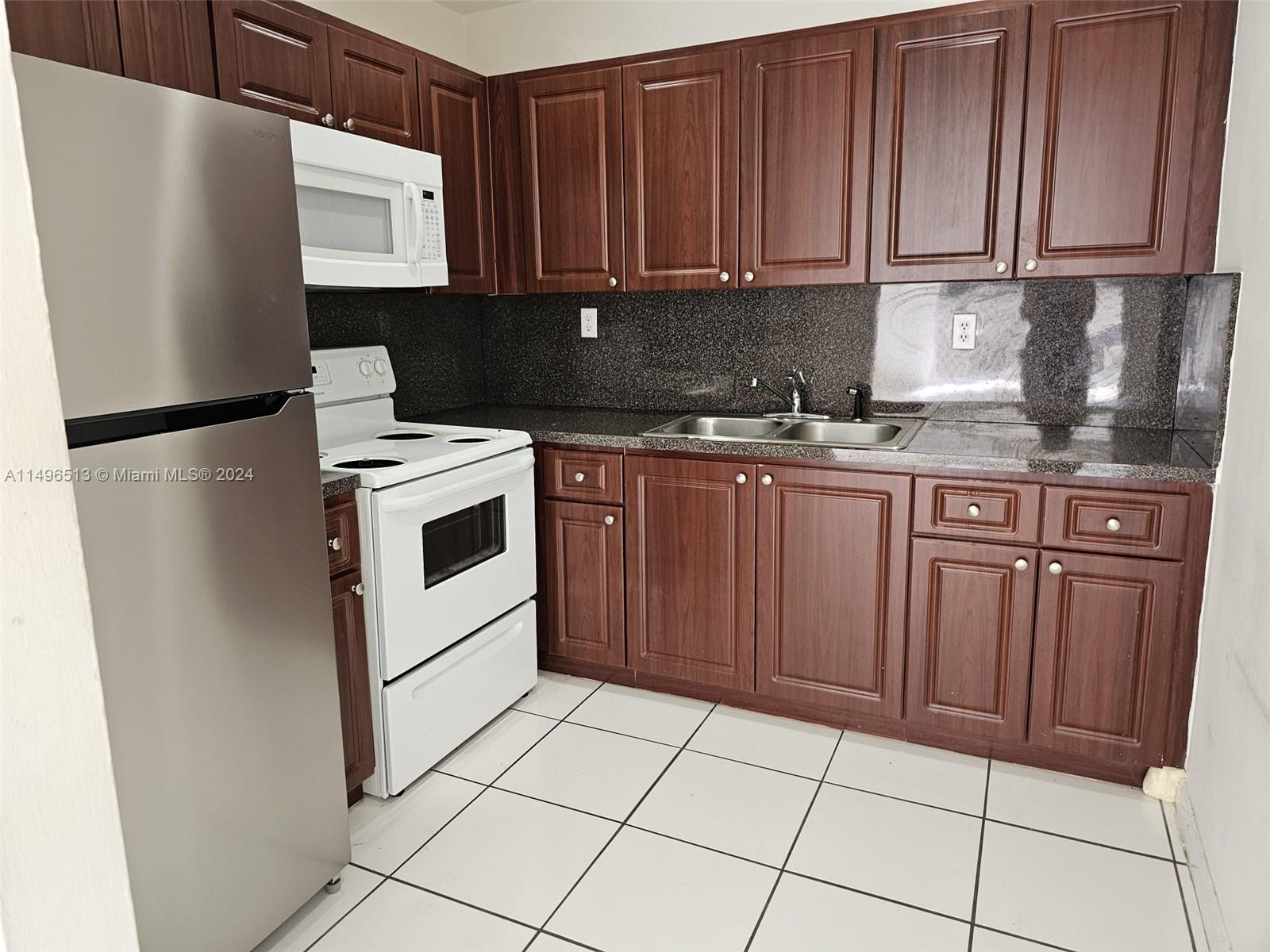 LAKE ORLEANS EAST - Residential Lease