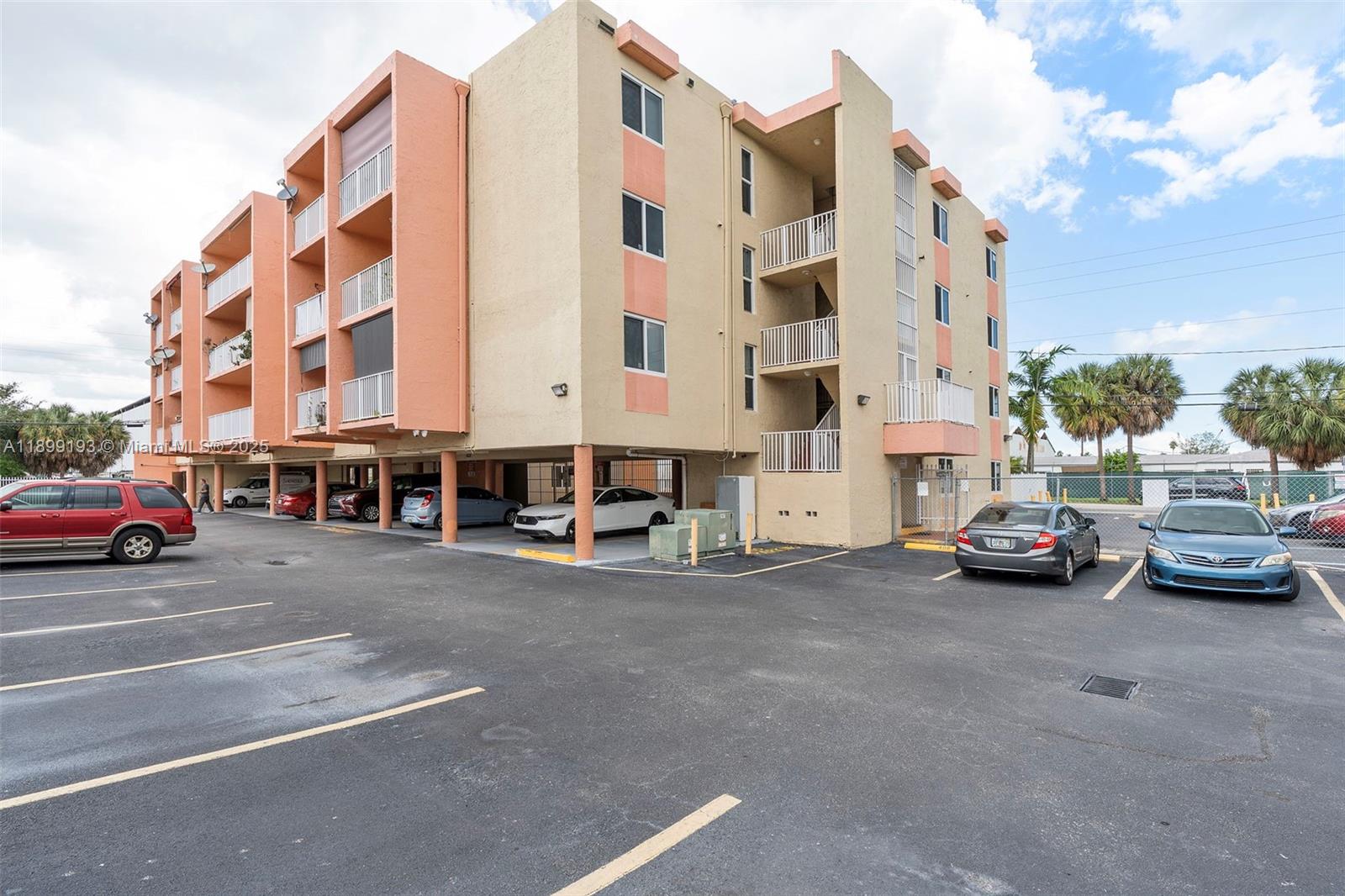 2400 NW 16th St Rd