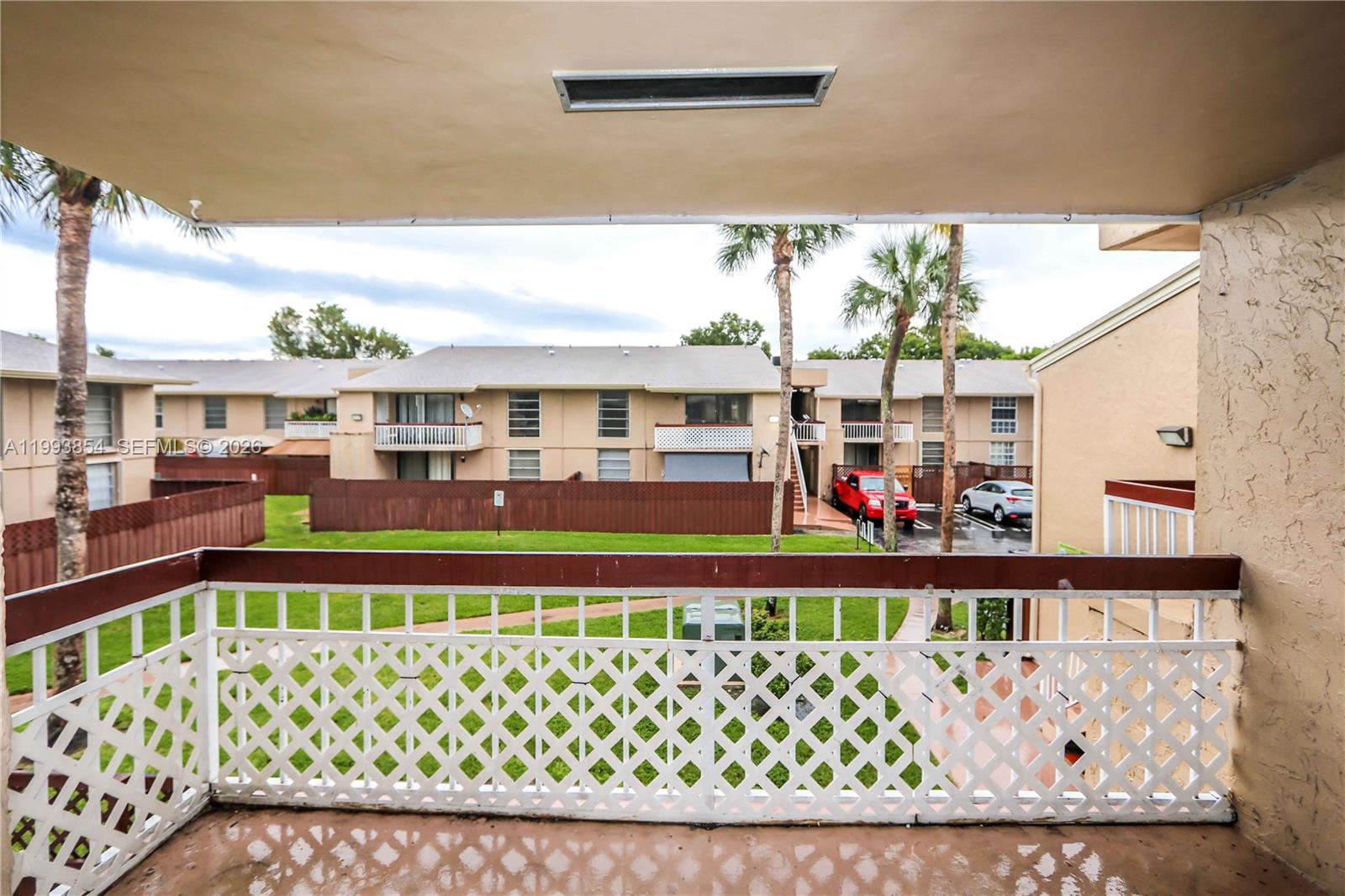 THE MEADOWS LAKE NORTH CO - Residential