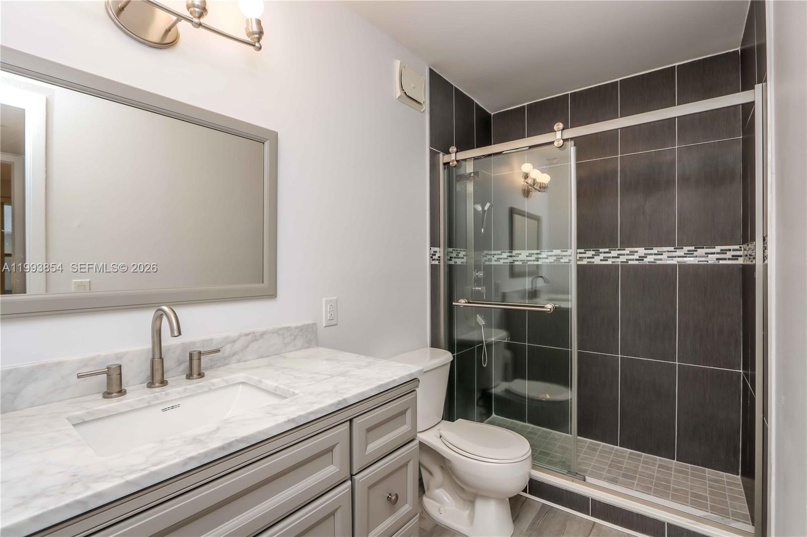 THE MEADOWS LAKE NORTH CO - Residential