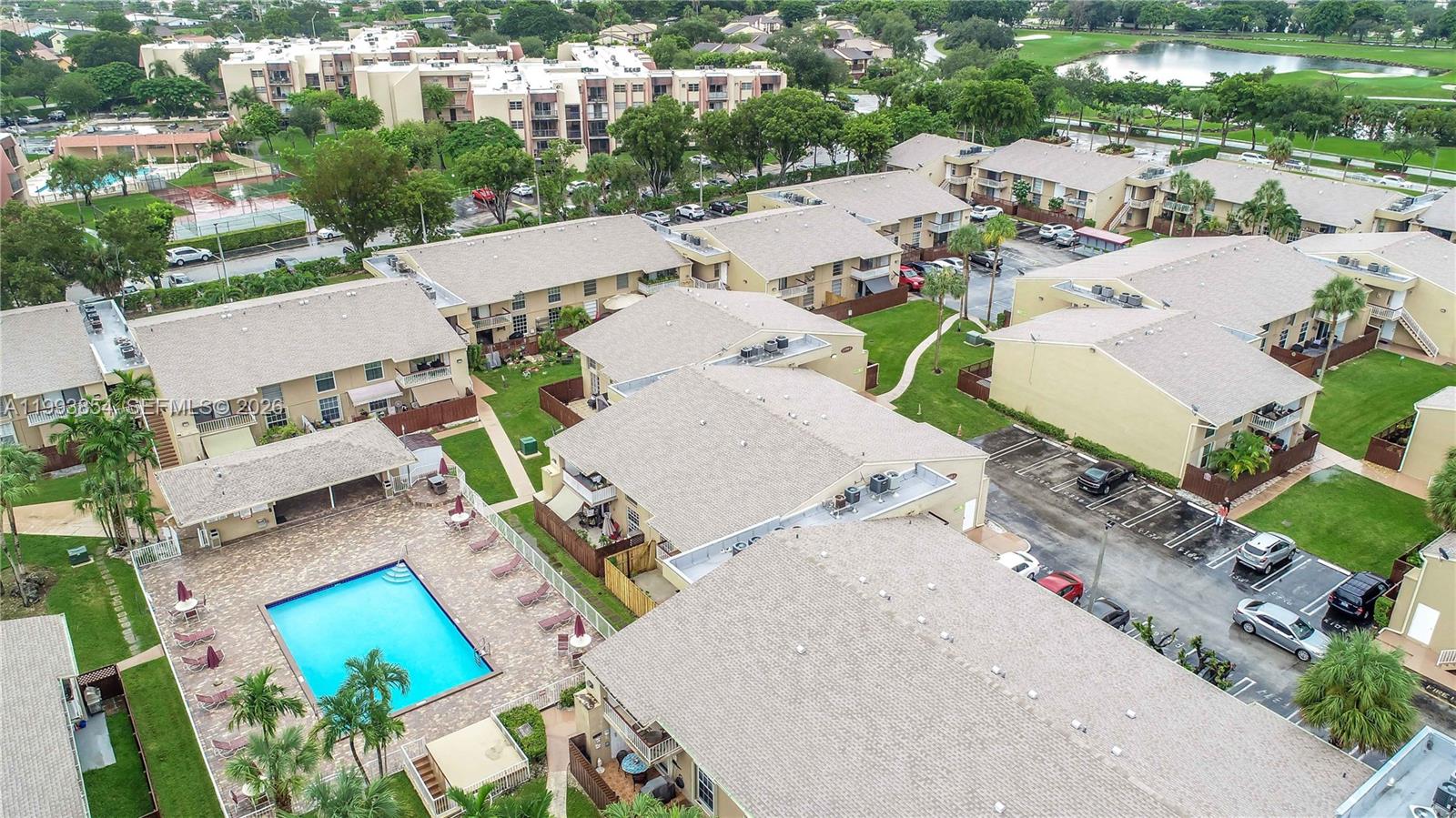 THE MEADOWS LAKE NORTH CO - Residential