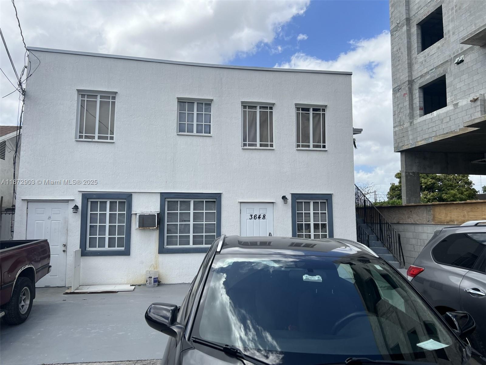 Beautiful first-floor unit featuring a remodeled kitchen and bathroom, with ceramic tile throughout. Includes one assigned parking space and water is included in the rent. Move-in ready and available immediately!