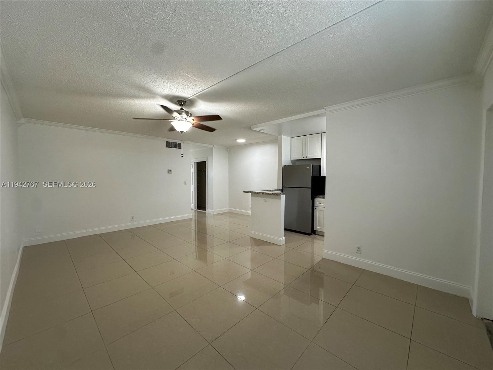 CORAL RIDGE ISLES - Residential Lease