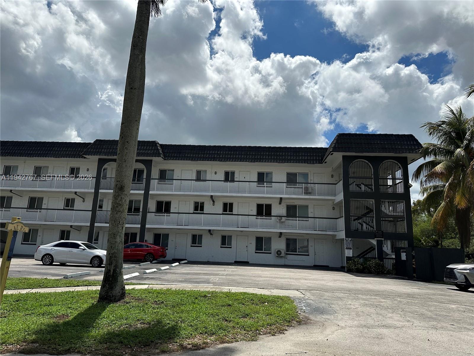 CORAL RIDGE ISLES - Residential Lease