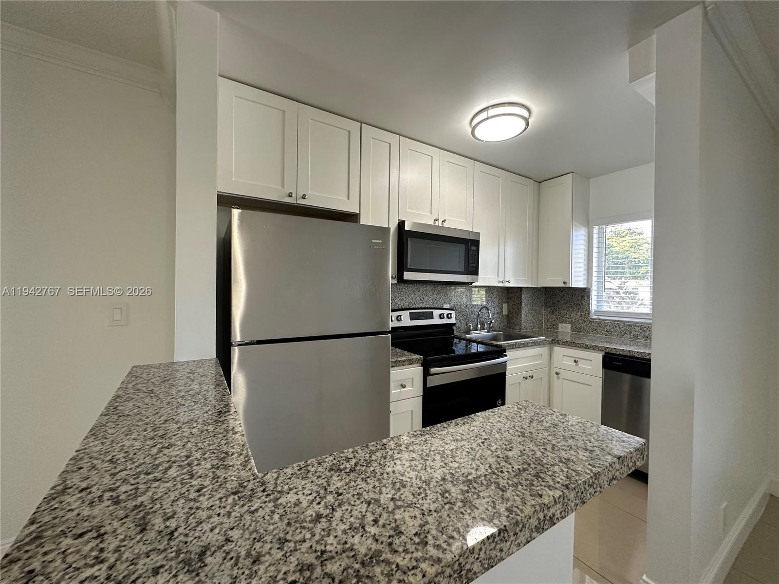 CORAL RIDGE ISLES - Residential Lease