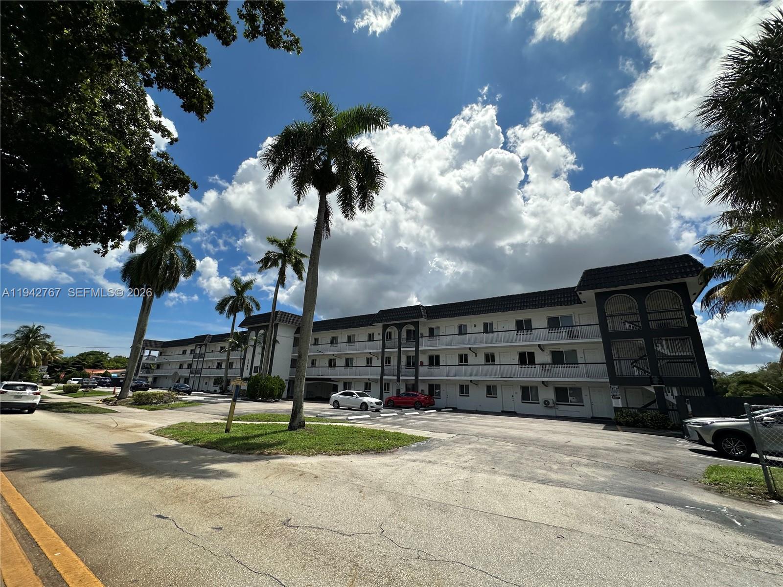 CORAL RIDGE ISLES - Residential Lease