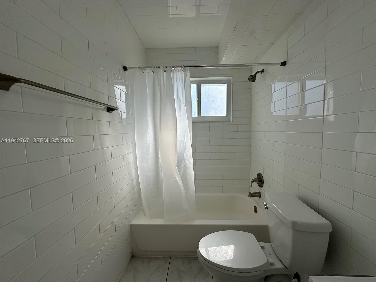 CORAL RIDGE ISLES - Residential Lease