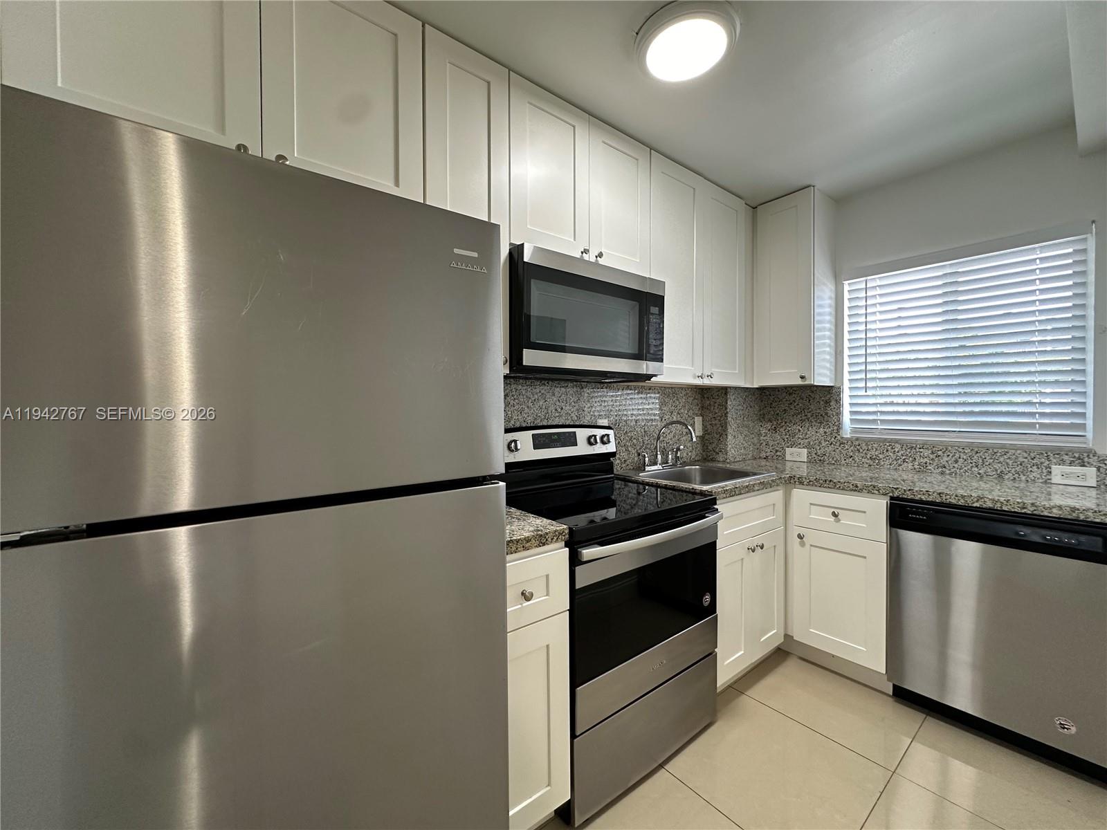 CORAL RIDGE ISLES - Residential Lease