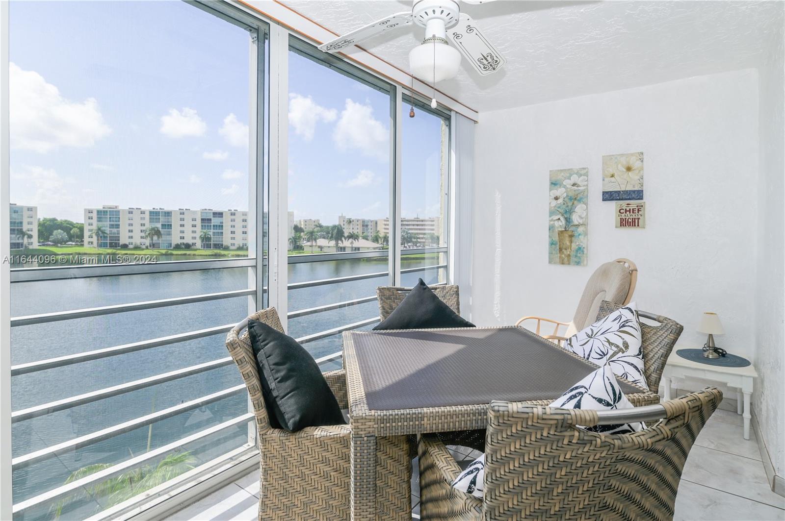 MEADOWBROOK LAKES VIEW CO - Residential