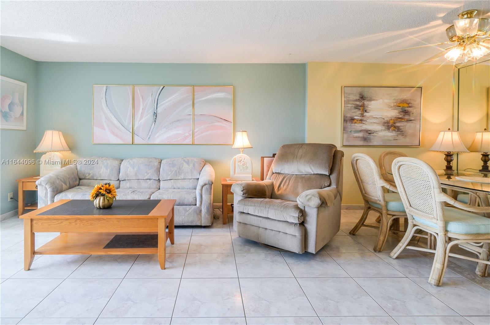 MEADOWBROOK LAKES VIEW CO - Residential