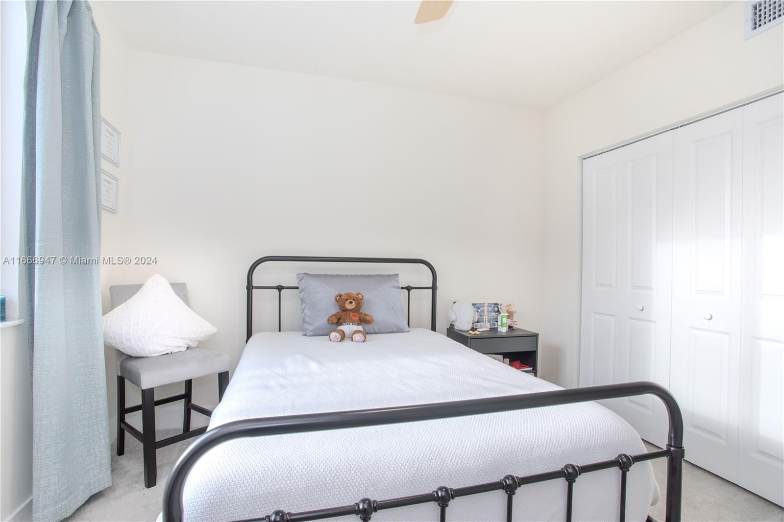 DOWNTOWN DORAL SOUTH PHAS - Residential