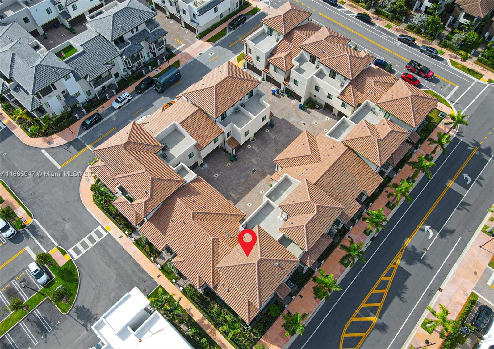 DOWNTOWN DORAL SOUTH PHAS - Residential