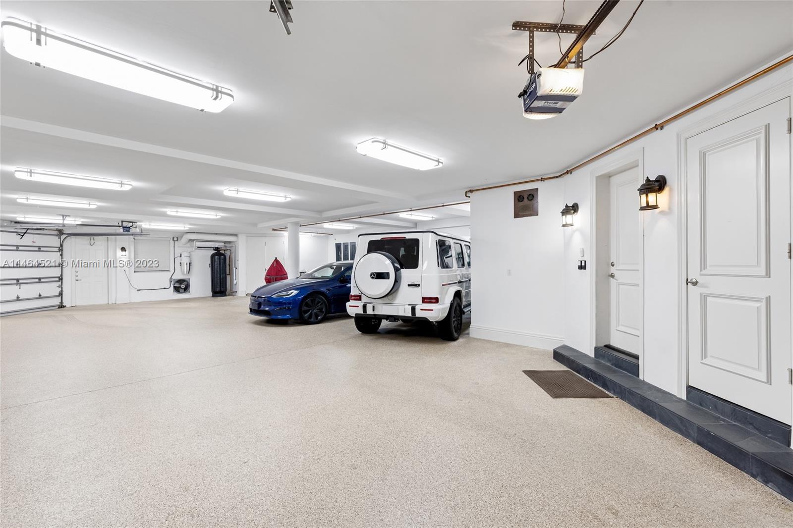 Hillsboro Mile - Residential