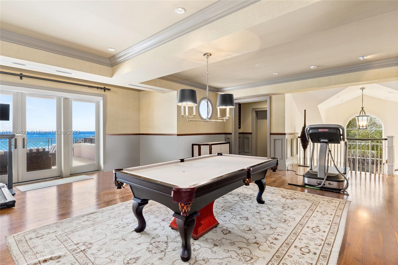 Hillsboro Mile - Residential