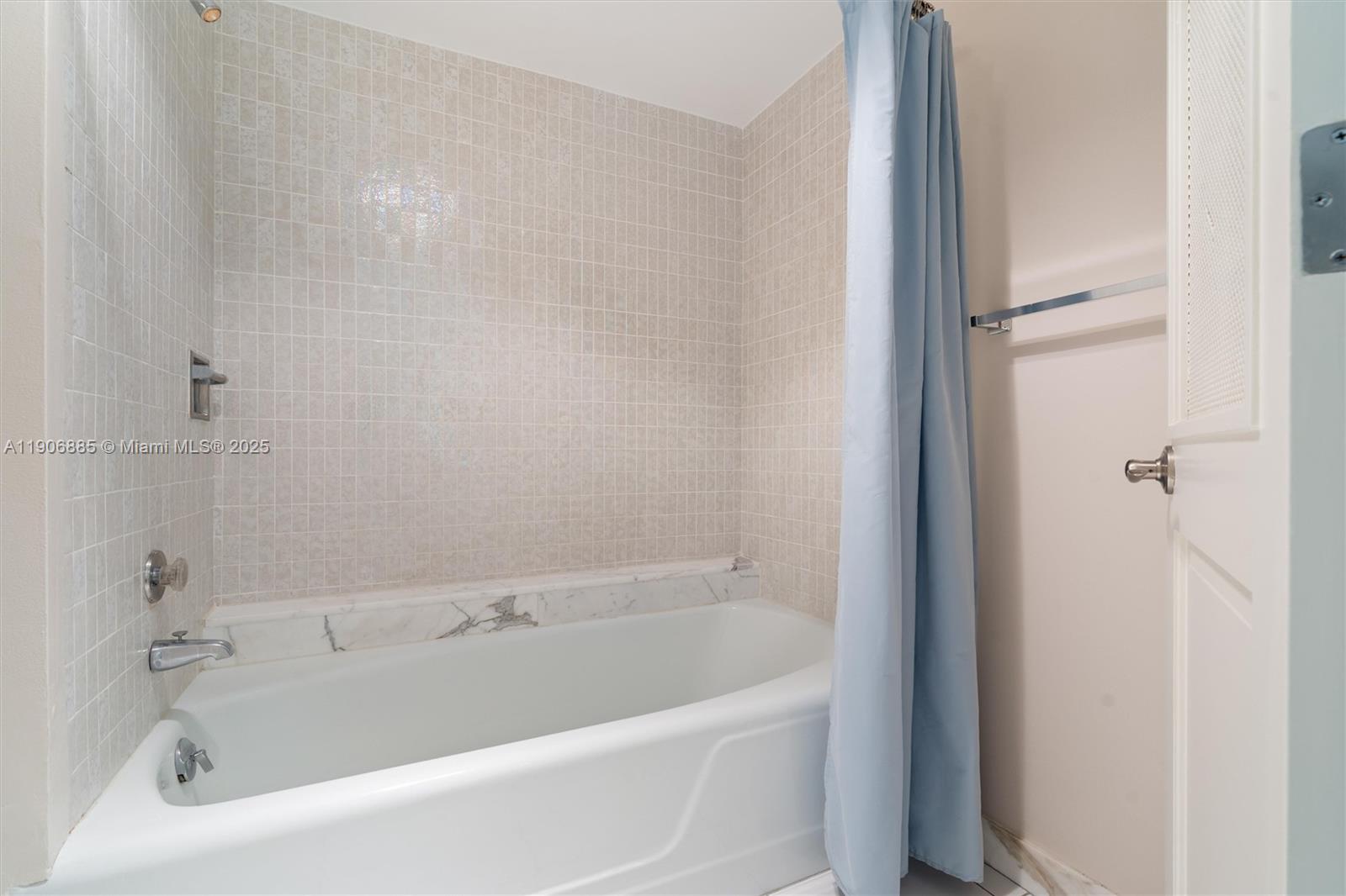 POINT OF AMERICAS - Residential Lease