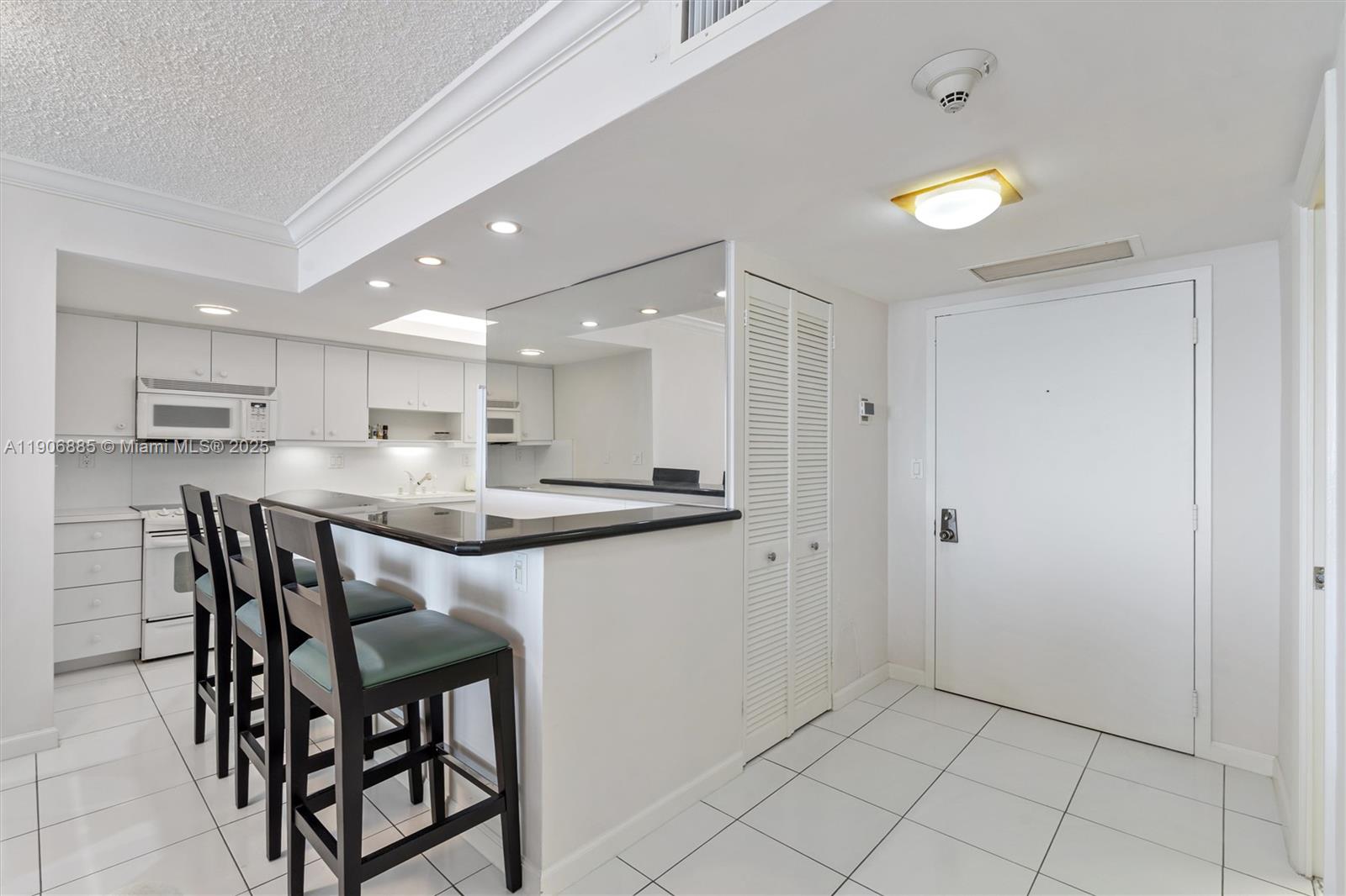 POINT OF AMERICAS - Residential Lease