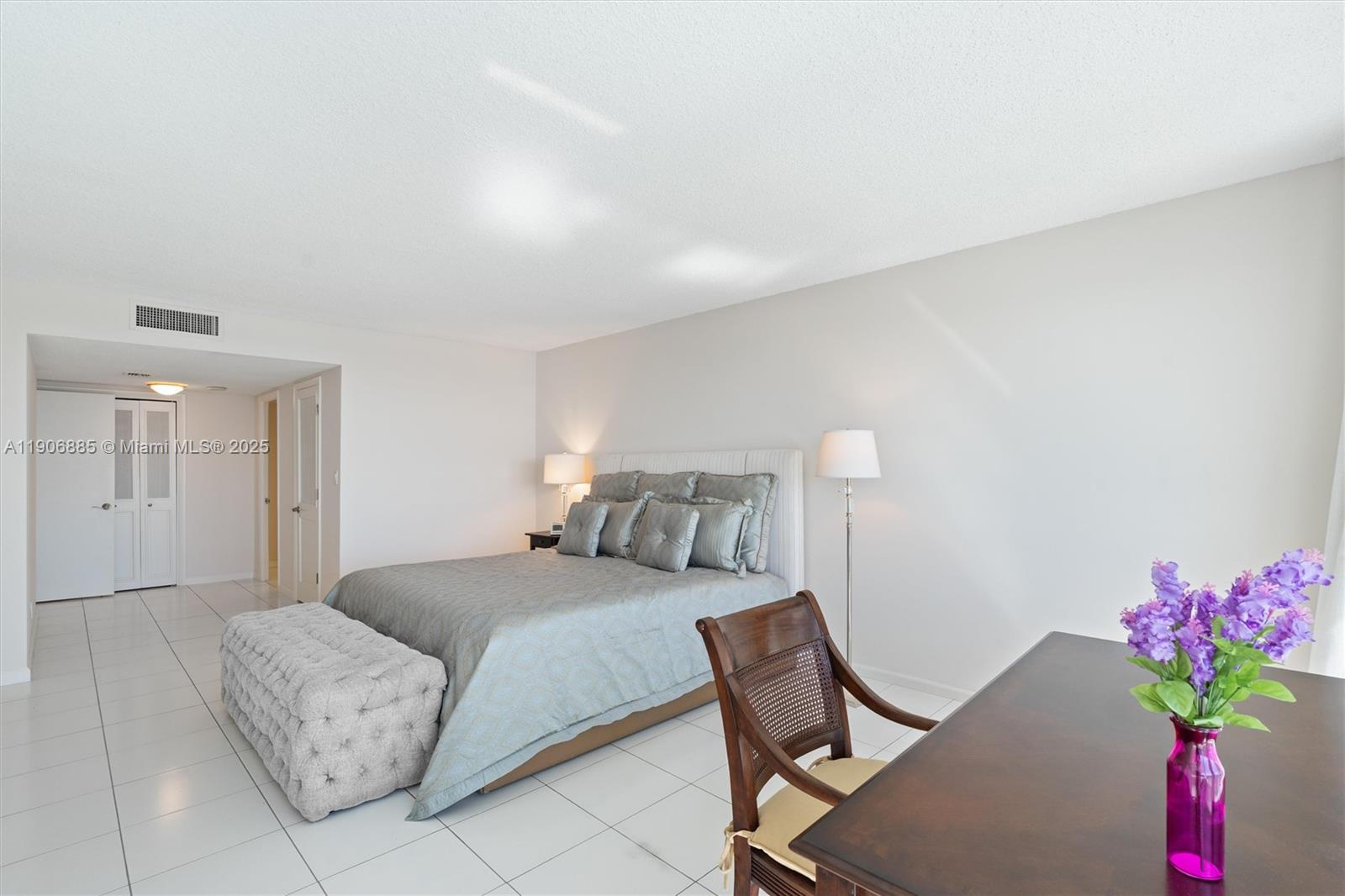 POINT OF AMERICAS - Residential Lease