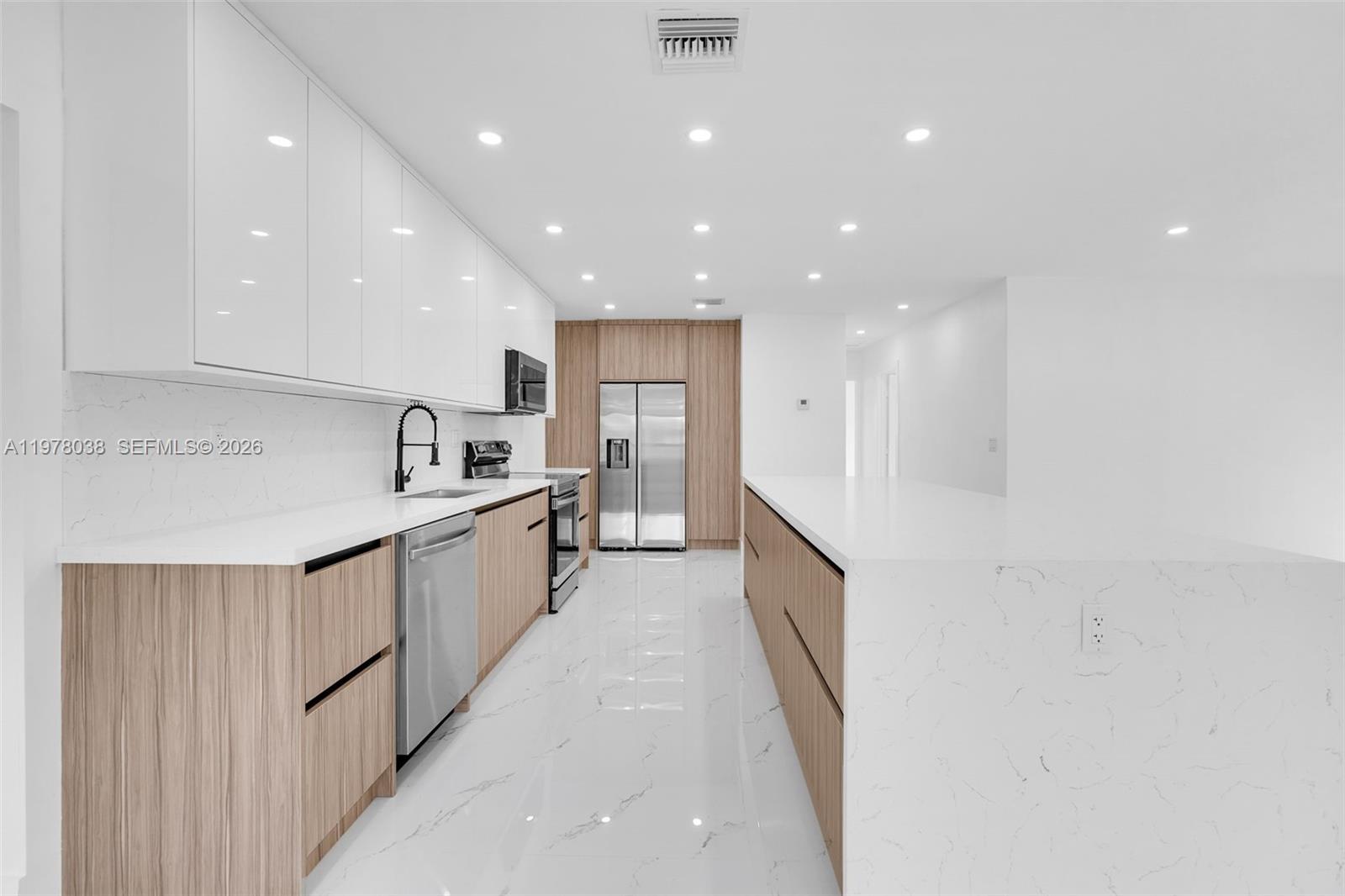 DOUGLAS ESTS - Residential