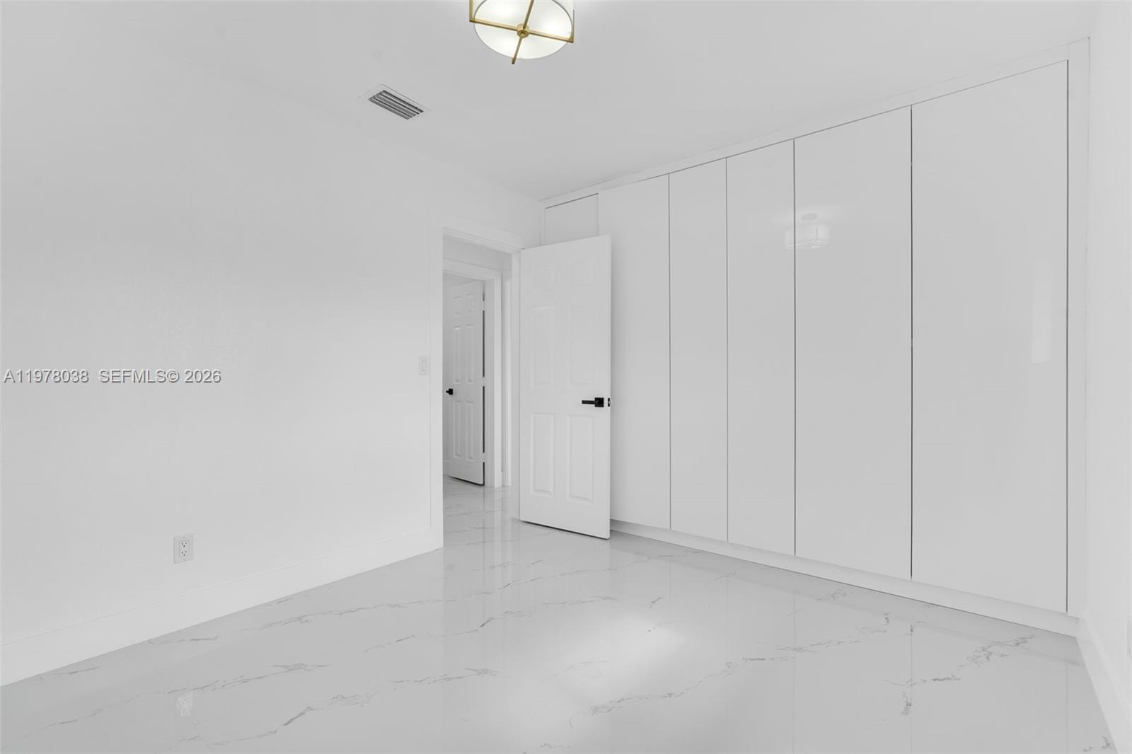 DOUGLAS ESTS - Residential