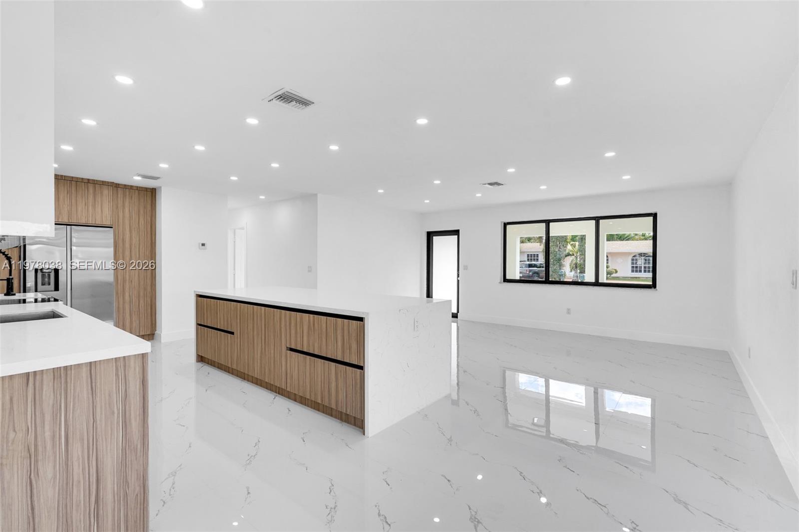 DOUGLAS ESTS - Residential