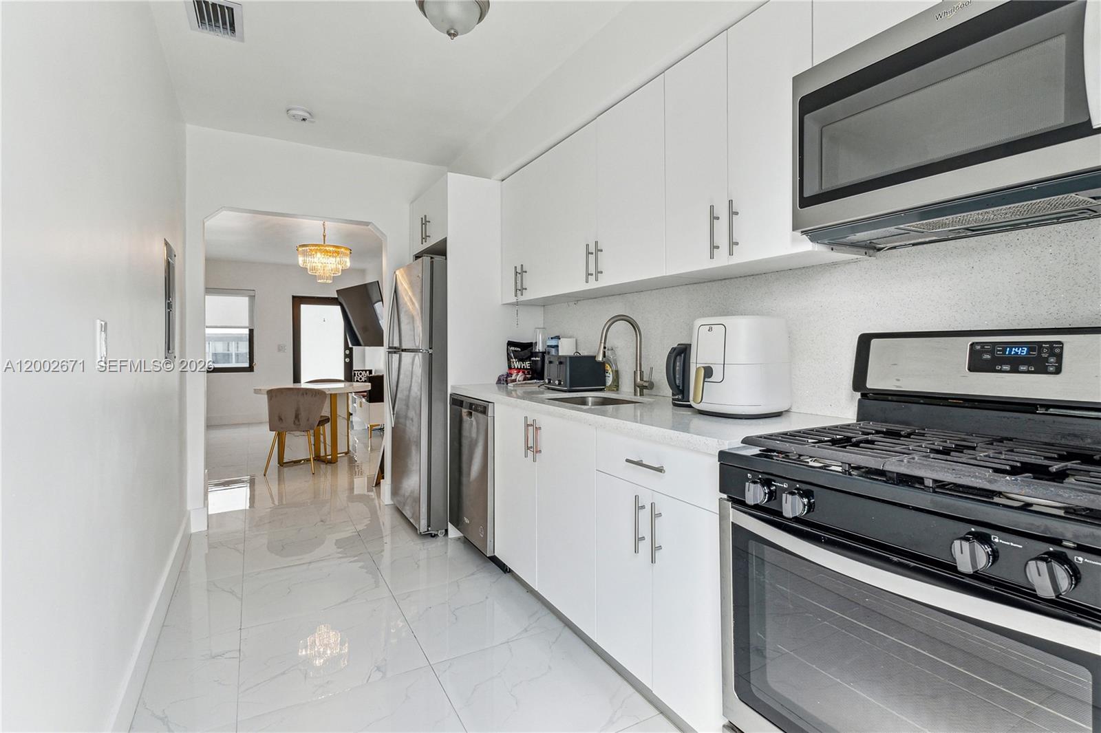 BISCAYNE BEACH SUB - Residential Lease