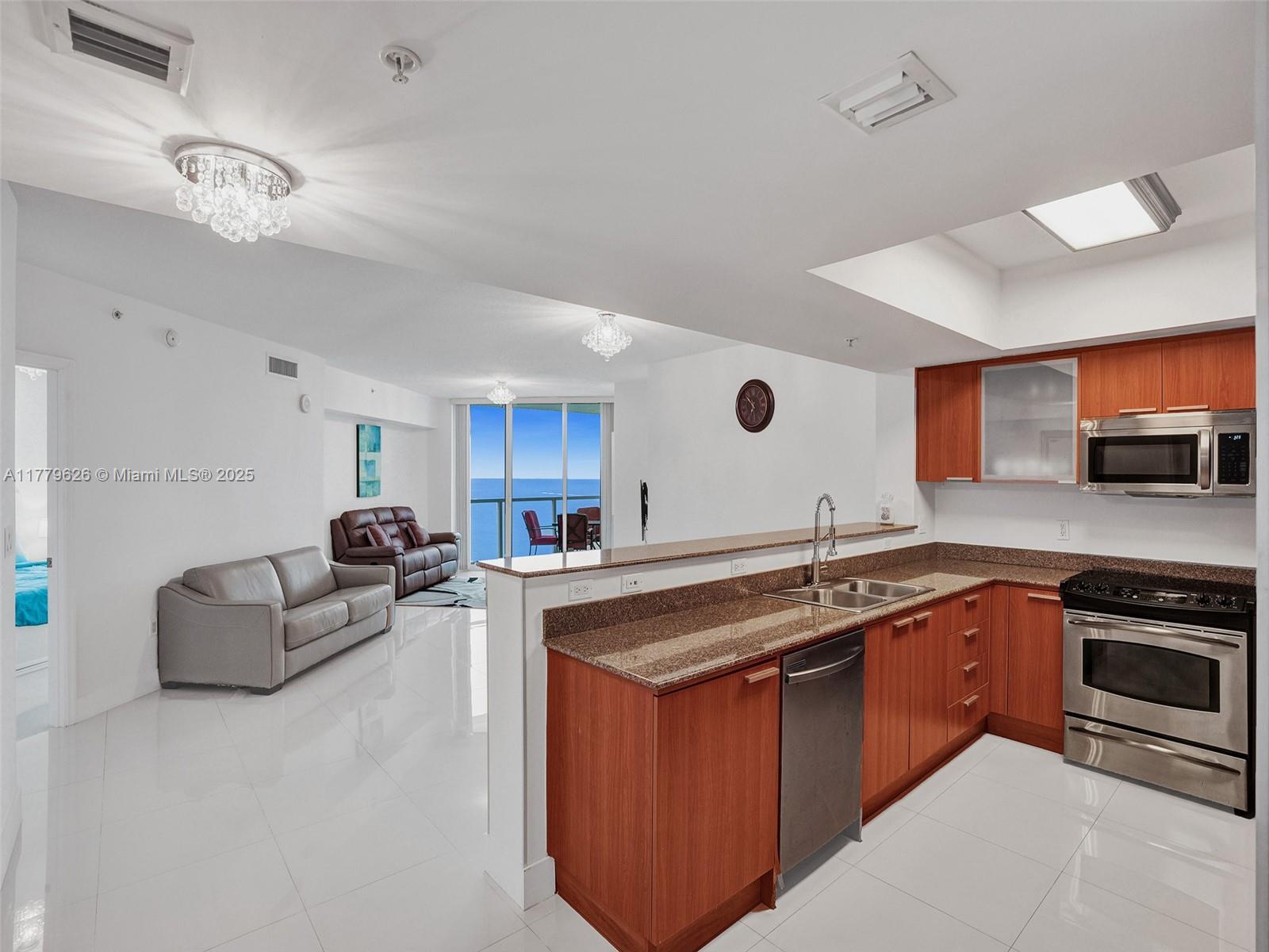 Rental Property at 16699 Collins Ave 2305, Sunny Isles Beach, Miami-Dade County, Florida - Bedrooms: 1 
Bathrooms: 2  - $3,800 MO.
