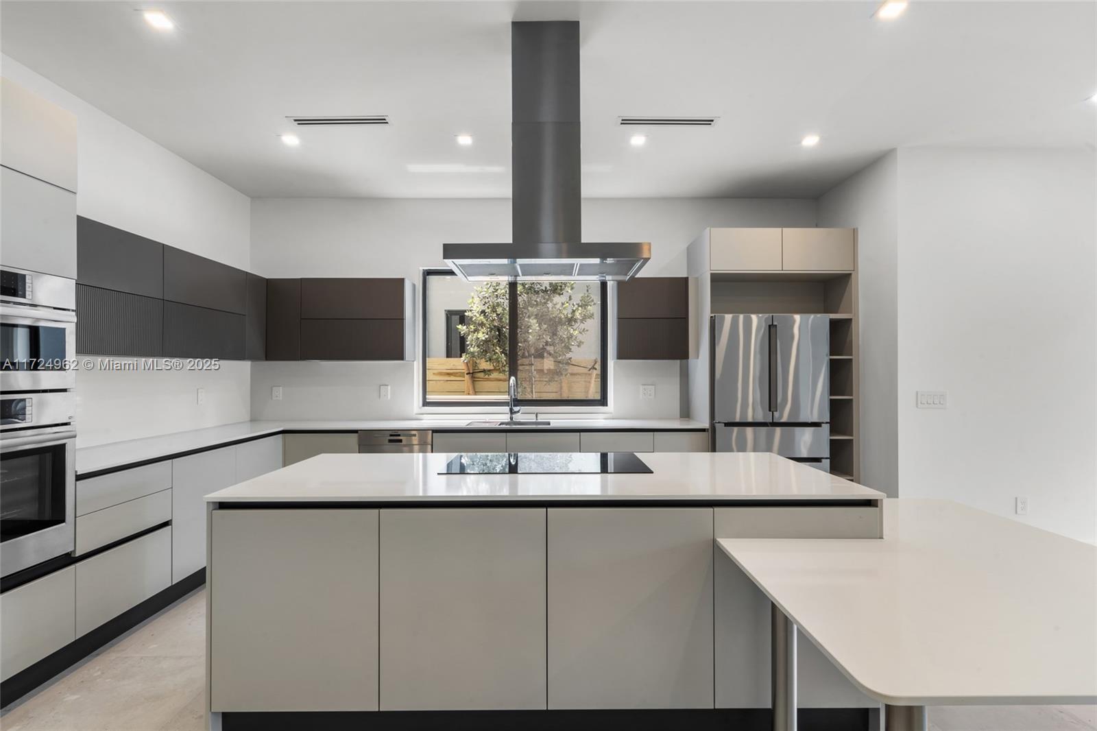 TARPON RIVER - Residential